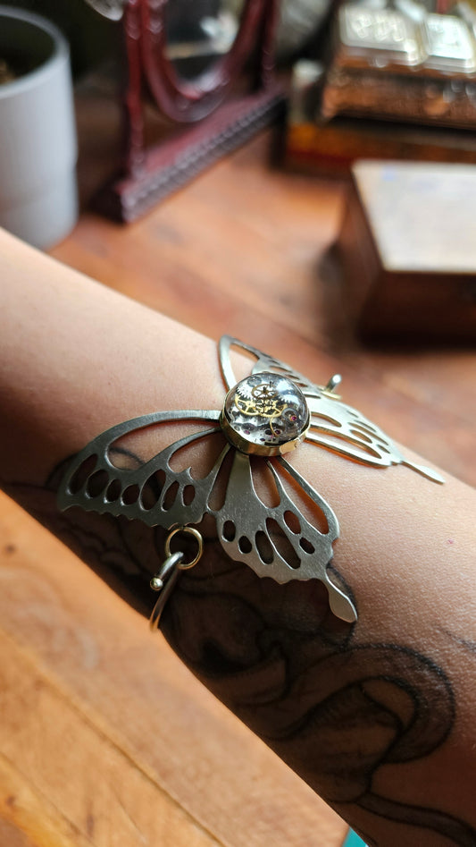 🦋 Steampunk Butterfly Bracelet, Handcrafted with Clockwork Resin Center